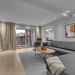 Northstay - The Arctic Pearl, House With 4 Bedrooms And 2 Bathrooms