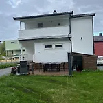 Northstay - The Arctic Pearl, House With 4 Bedrooms And 2 Bathrooms
