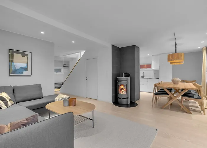 Northstay - The Arctic Pearl, House With 4 Bedrooms And 2 Bathrooms Casa de Férias *