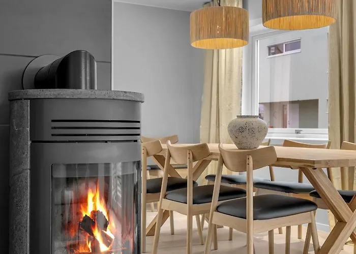 Northstay - The Arctic Pearl, House With 4 Bedrooms And 2 Bathrooms Casa de Férias Tromsø